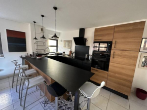 Appartement T3 avec terrasse, centre Port-Vendres, calme et proche des quais, 6 personnes - FR-1-309-365